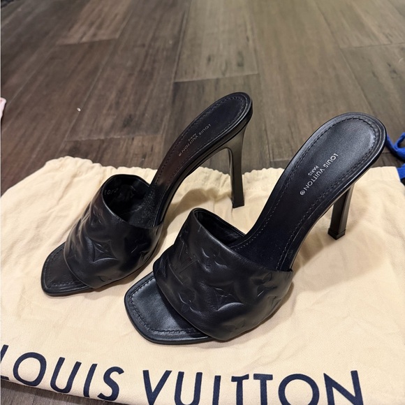 Louis Vuitton Shoes - Louis Vuitton Revival Mules size 38